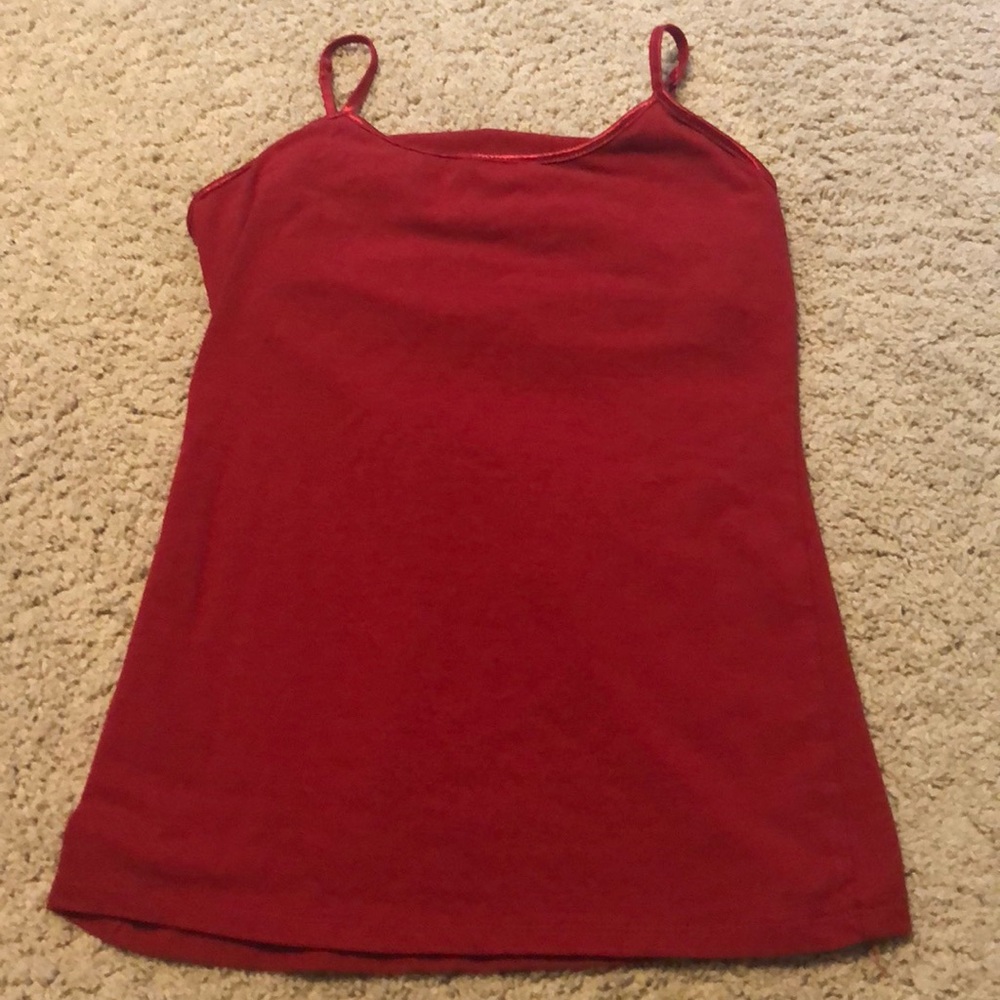 Red cami